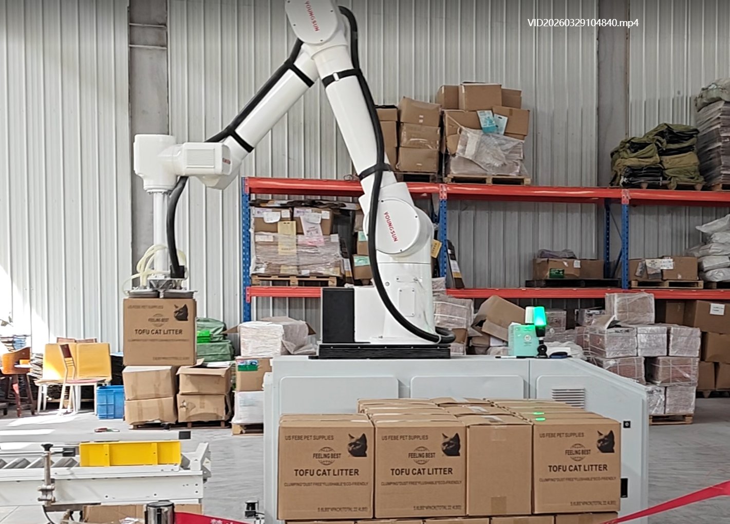 Robotic arm for automated palletizing