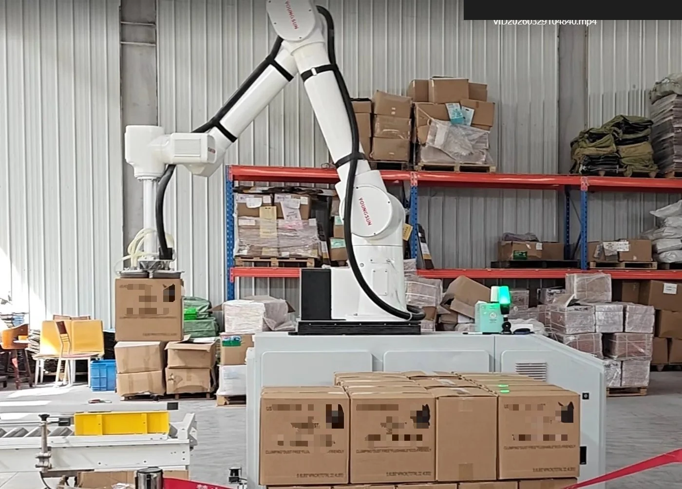 Robotic arm automated palletizing